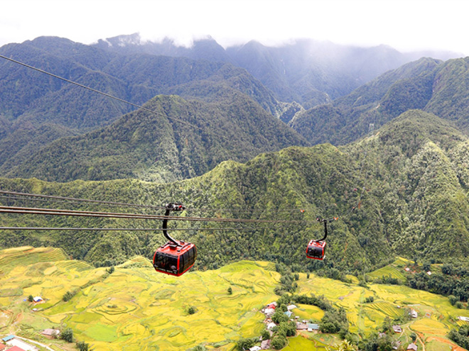 寝台列車で行くサパ！ベトナム最高峰ファンシーパン山＆少数民族に出会う旅3泊4日